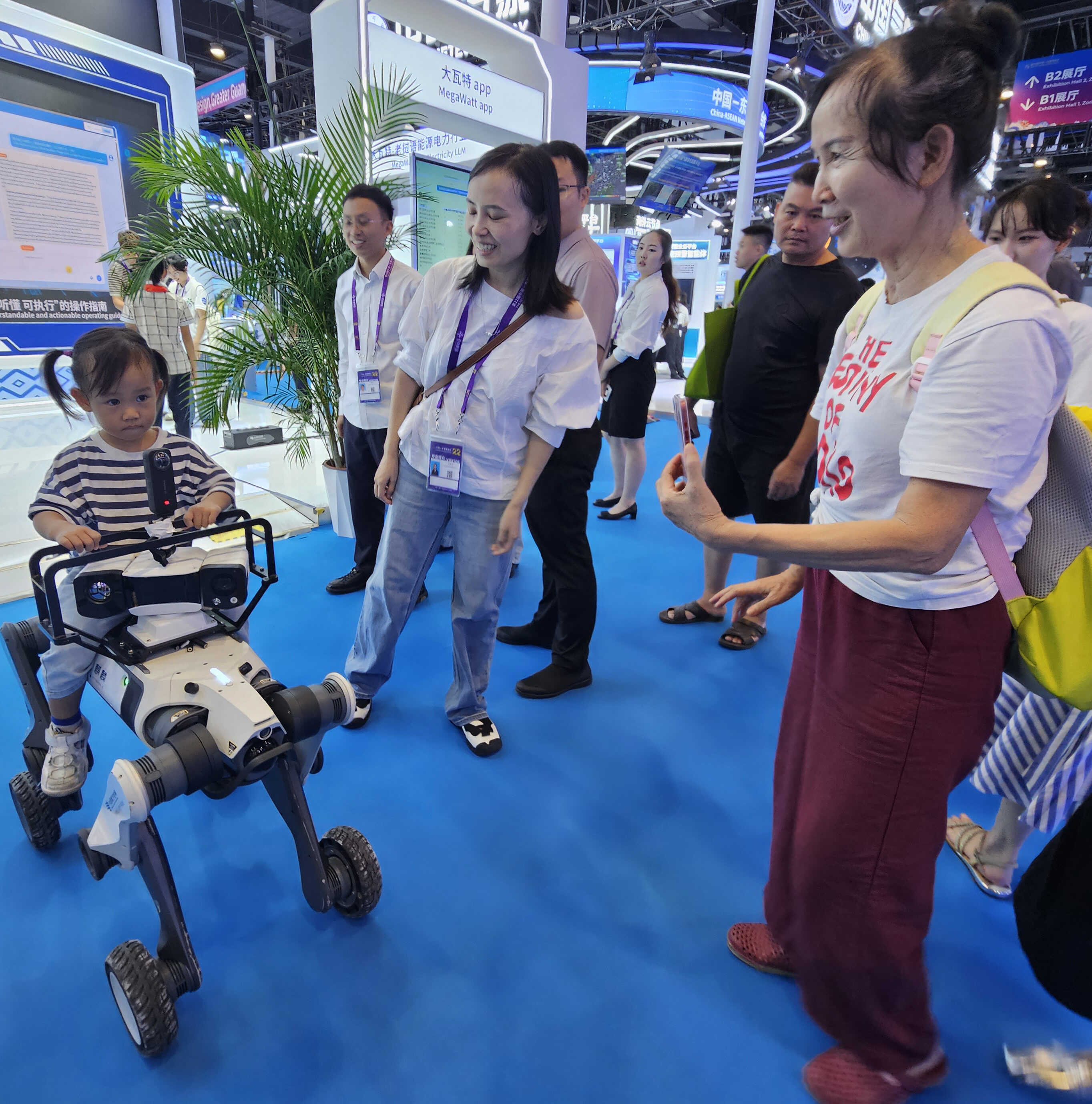 在这里，AI触手可及——第22届东博会人工智能展全景扫描- 科航金桥